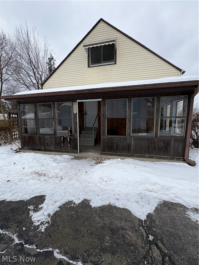 Building Photo - 751 Wilbur Ave