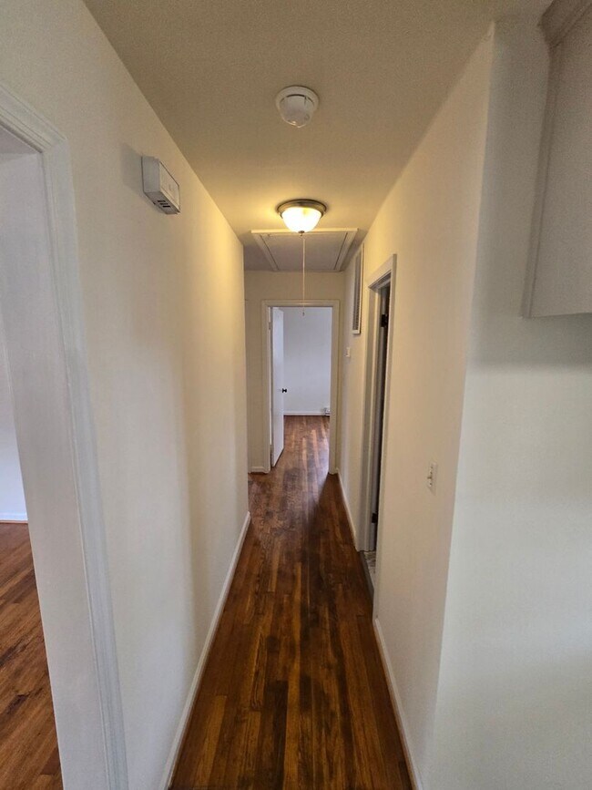 Building Photo - DUPLEX - 2 BR in Prince George County