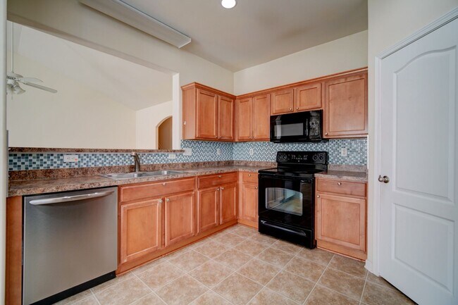 Building Photo - 4 BR/2 BA, 1 Car Garage, Charming Home in ...