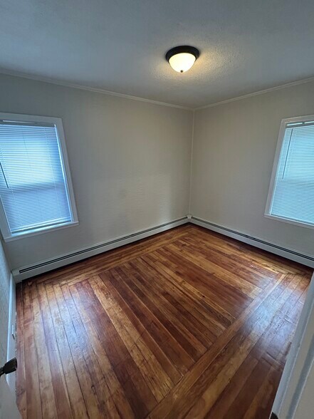 Bedroom 1 - 125 Calverley St