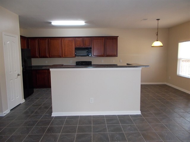 Building Photo - 4003 Saphire Ln