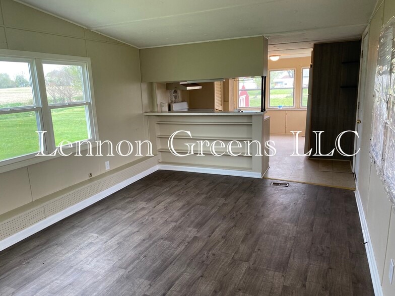 Building Photo - 1164 S Overland Dr