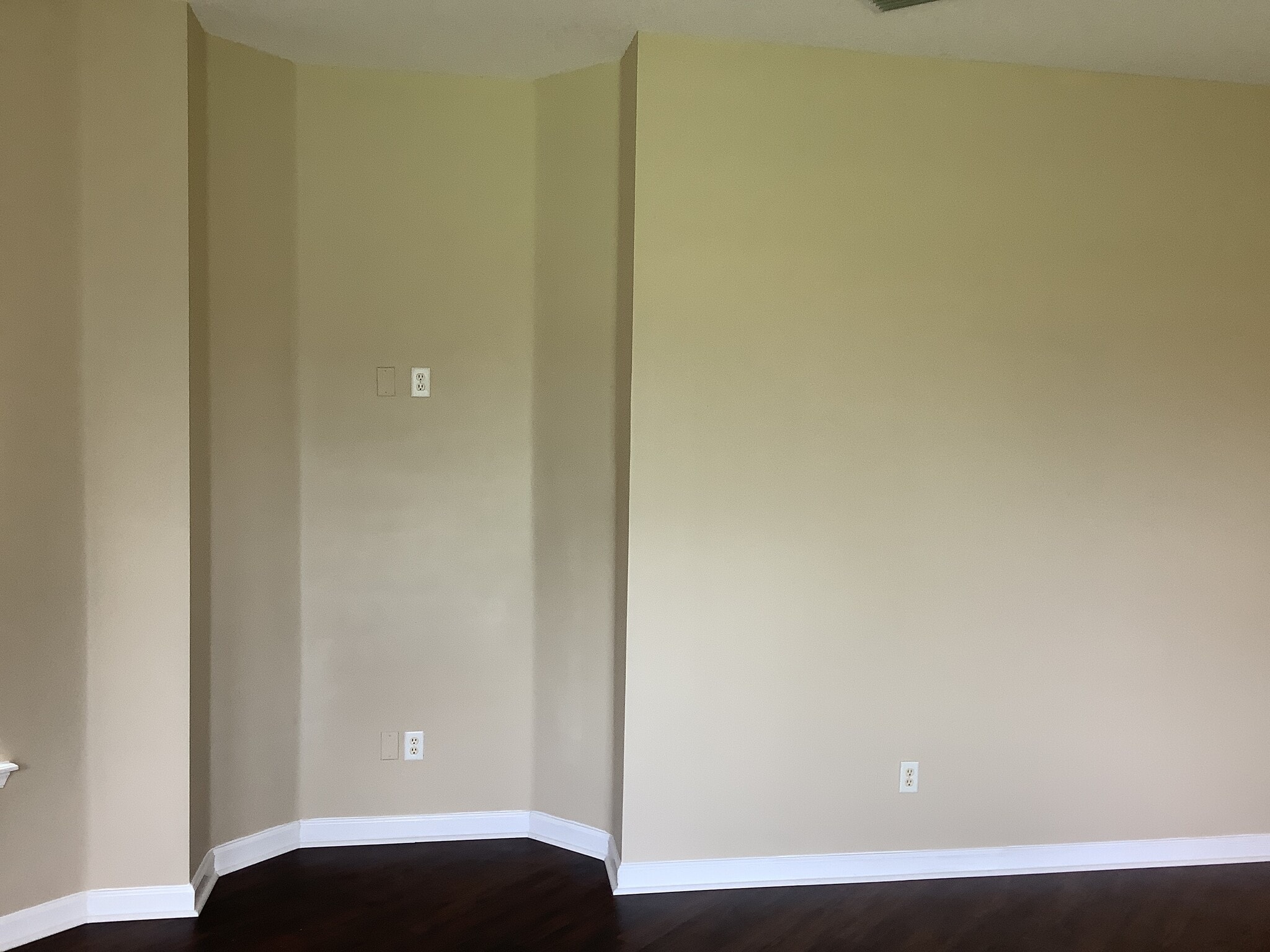 Building Photo - 937 E Terranova Way