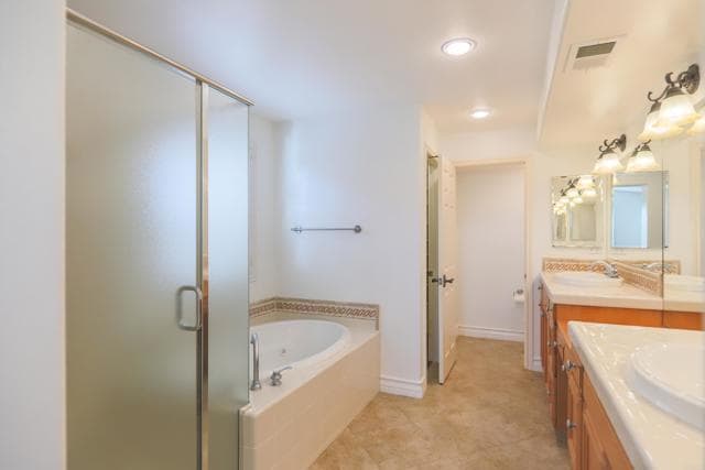 Building Photo - 415 N Cedros Ave