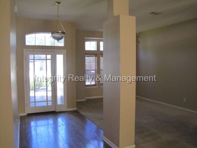Building Photo - 3 bed - 2 bath in Middleburg, FL