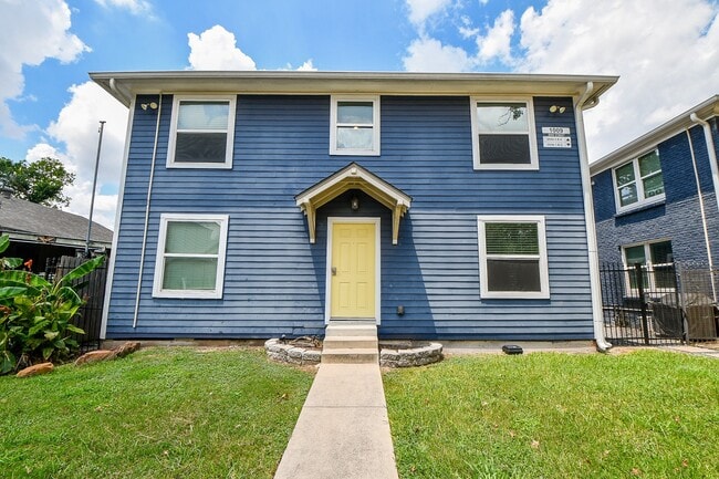 Building Photo - 1009 Enid St