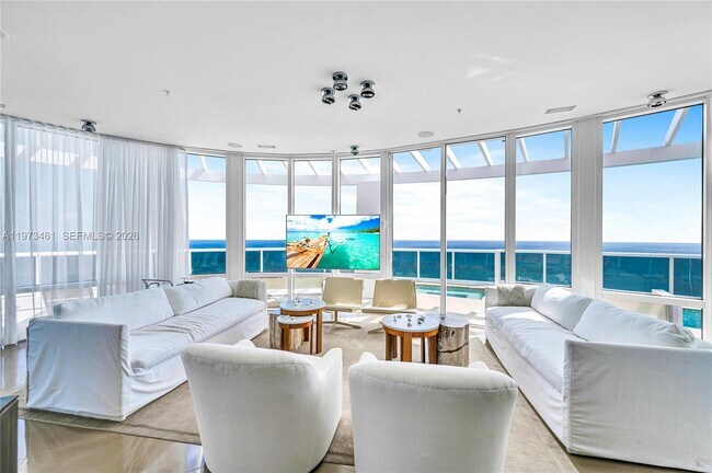 Building Photo - 18101 Collins Ave