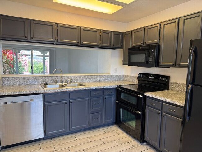 Building Photo - 2739 W Avenida Azahar