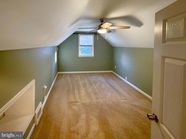 Building Photo - 133 N Line Rd