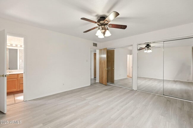Building Photo - 6839 E Montecito Ave