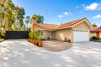 Building Photo - 12426 Lilac Ct