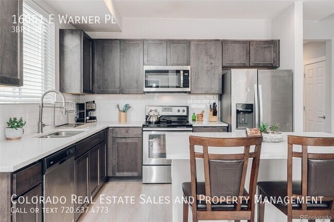 Building Photo - 3 bedroom, 3 bath located at the Avion Com...