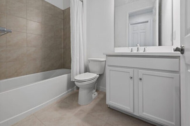 Building Photo - ANNUAL RENTAL AVAILABLE FOR ASAP MOVE-IN!!