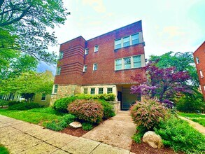 Building Photo - Great Studio in Glover Park/North Georgetown w/Murphy Bed, Walk-In Closet, Eat in Kitchen!