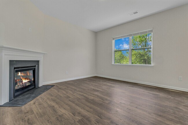 Building Photo - 136 Ashelyn Pk Dr