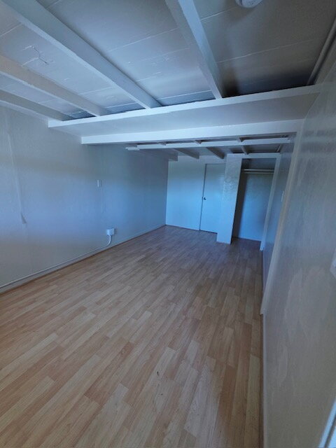 Building Photo - Move-in special: 50% off first month!  Pea...