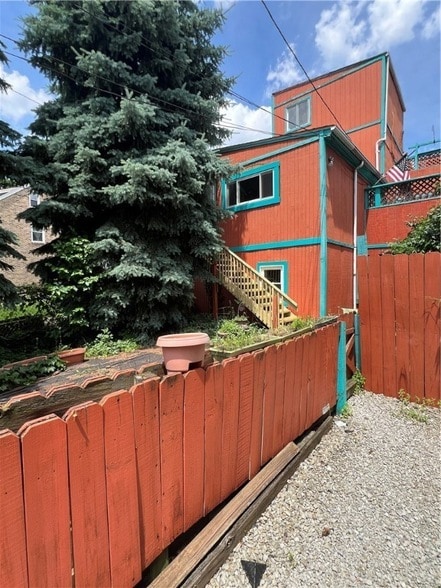 Building Photo - 295 42nd St