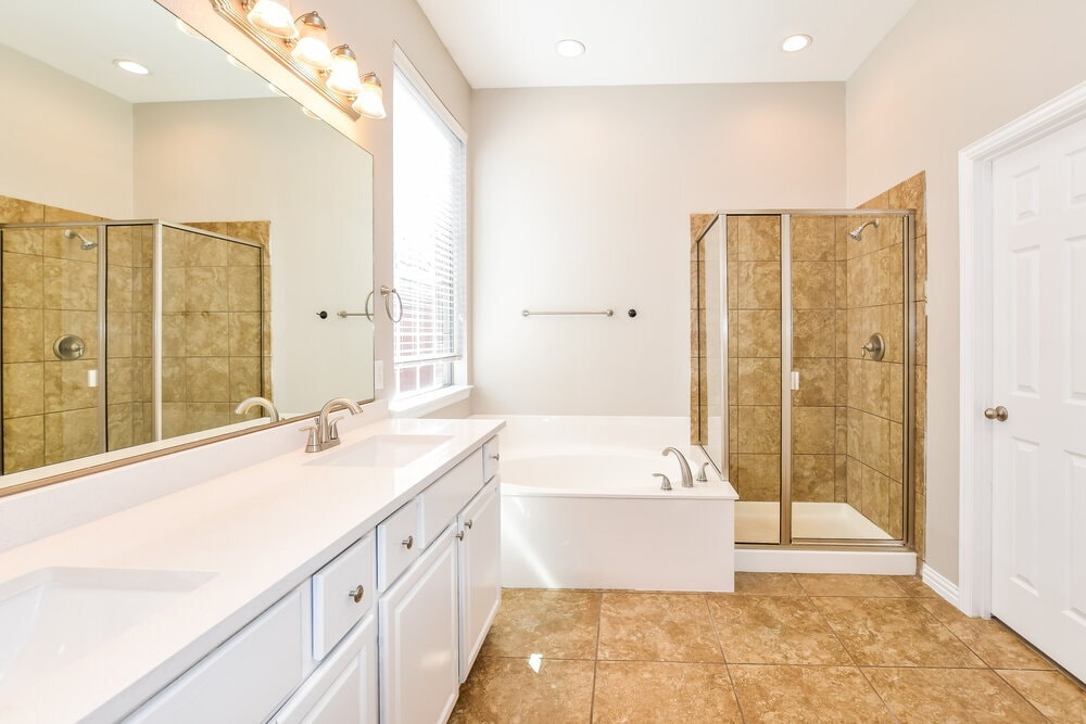 Building Photo - 2813 Independence Dr