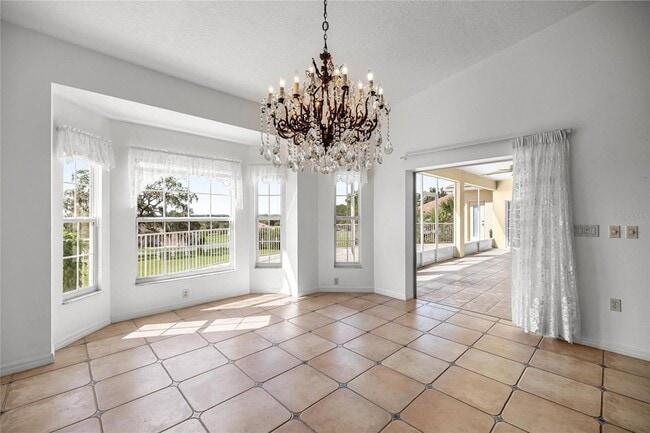 Building Photo - 482 W Fenway Dr