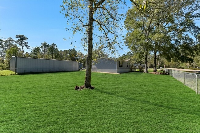 Building Photo - 25150 Faraway Ln