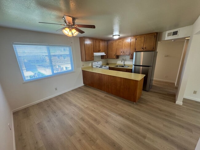 Building Photo - 2761 Larkspur Ln