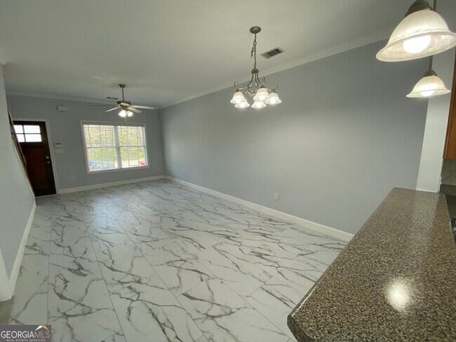 Building Photo - 417 Whitehall Rd