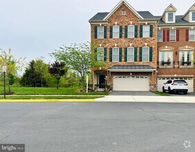 Building Photo - 22611 Windsor Locks Square