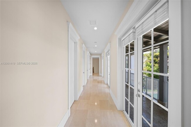 Building Photo - 7745 SW 54th Ave