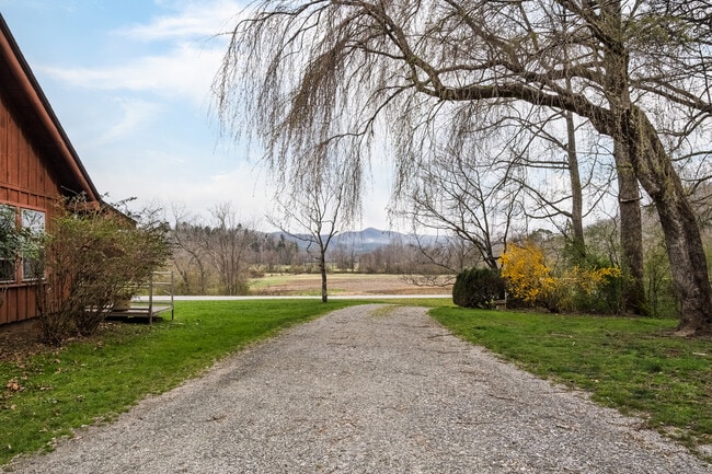 Building Photo - 2859 Hannah Ford Rd