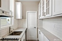 Building Photo - 376 Frederick St