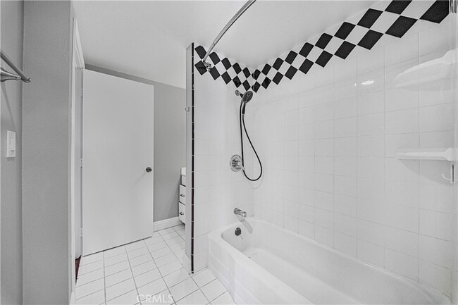 Building Photo - 8249 Haseltine Green