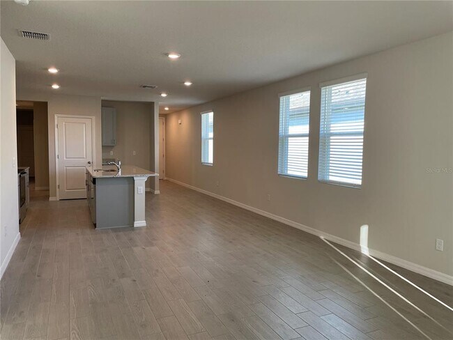 Building Photo - 3289 Fresno Pl