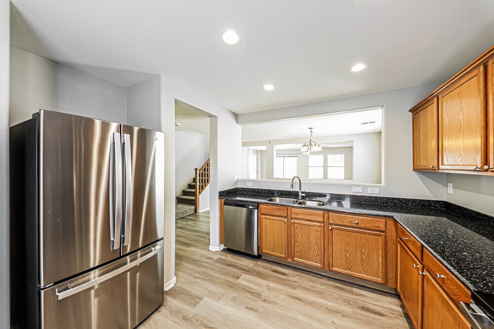Building Photo - 514 N 112th Dr