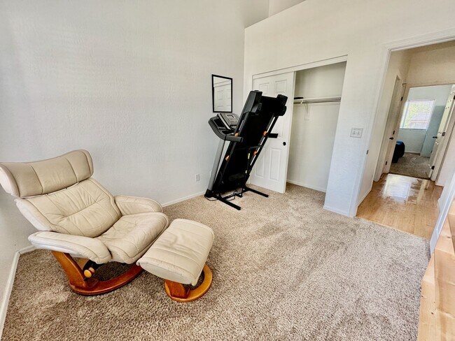Building Photo - 4809 S Dory Trail