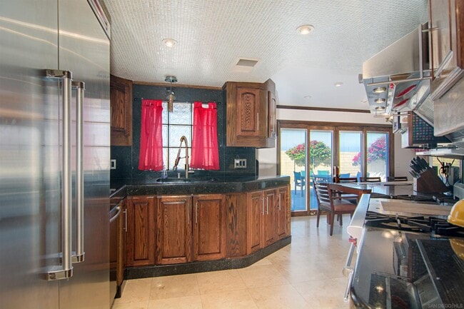 Building Photo - 20 S Cays Ct