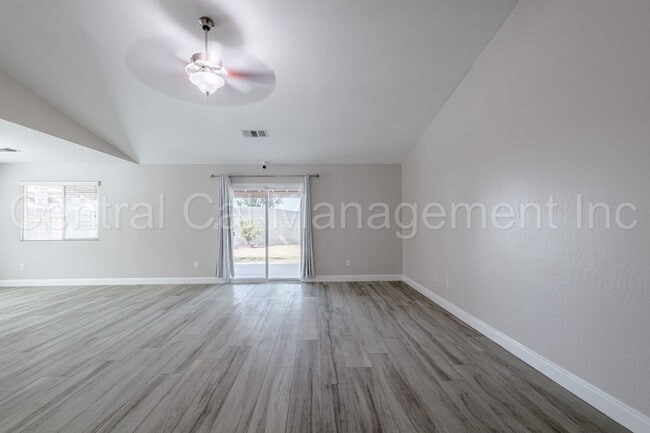 Building Photo - 4 Bedroom/2 Bath Home with Solar - $2695 p...