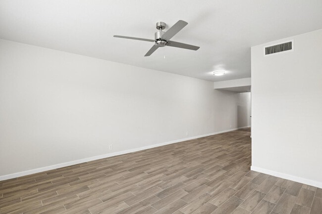 Building Photo - 6816 N 35th Ave