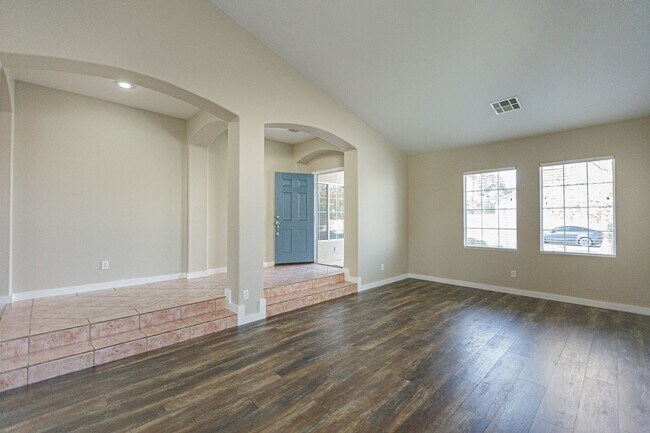 Building Photo - 1344 Temporale Dr