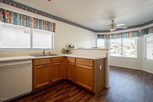 Building Photo - 9116 E Sugar Sumac St