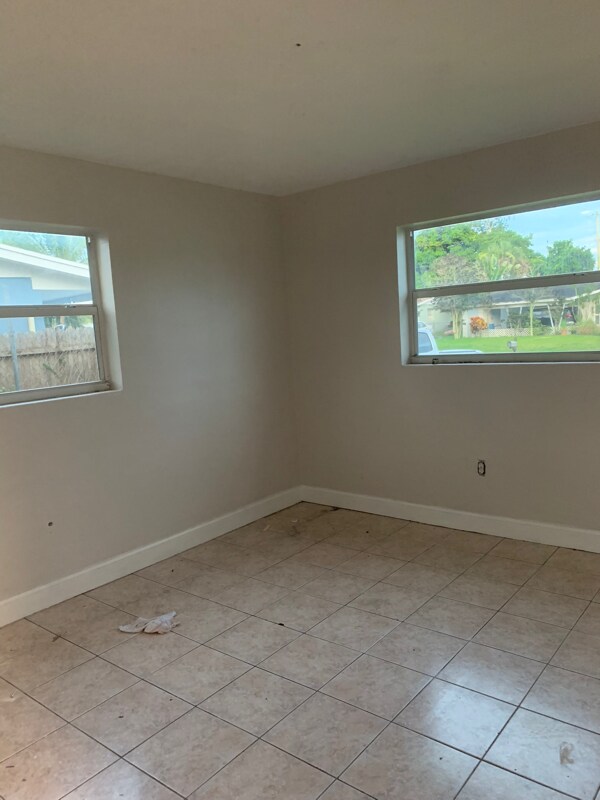 Building Photo - 775 Snead Cir