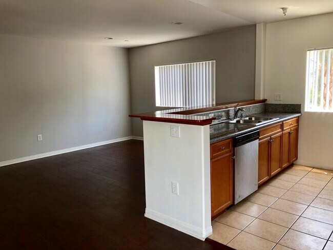 Building Photo - Osborne