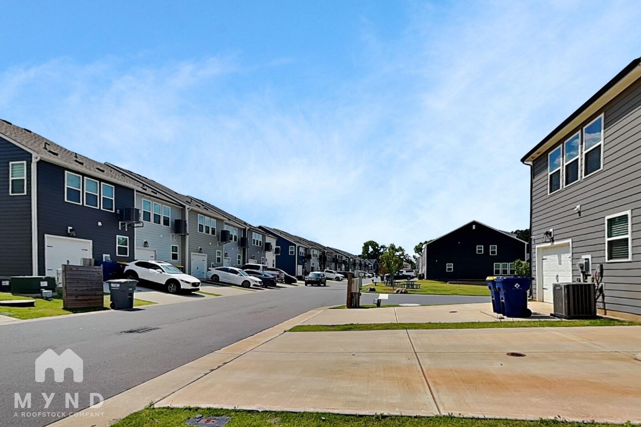 Building Photo - 1546 Cedar Tree Dr