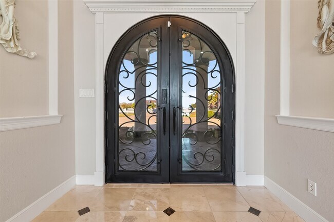 Building Photo - 5942 Sagamore Bay Ln