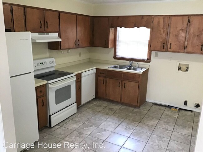 Building Photo - 2 br, 2 bath Apartment - 140 Barrington Place