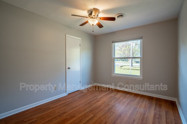 Building Photo - 912 Mountain Gap Rd SE