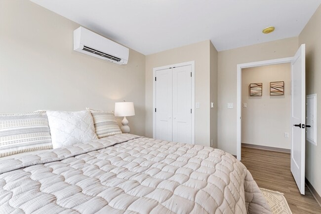 Building Photo - 377 Cummins Hwy