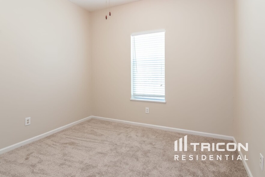 Building Photo - 309 Tendrill Ct