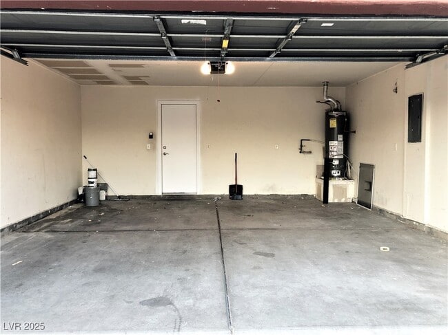 Building Photo - 5544 Donaldson Ct