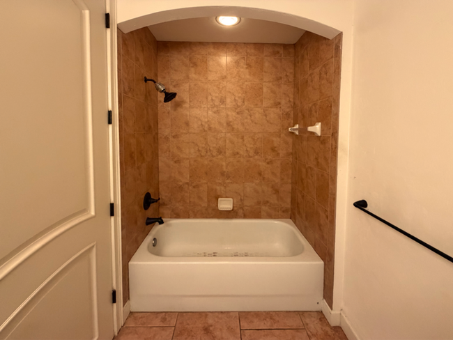 Building Photo - Jackson Square - 2 Bedroom, 2 Bathroom Condo **$400 Leasing Bonus**