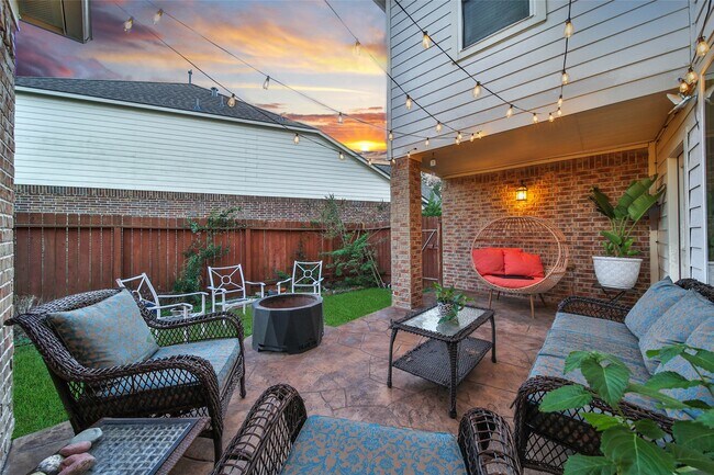 Building Photo - 4010 Duneberry Trail